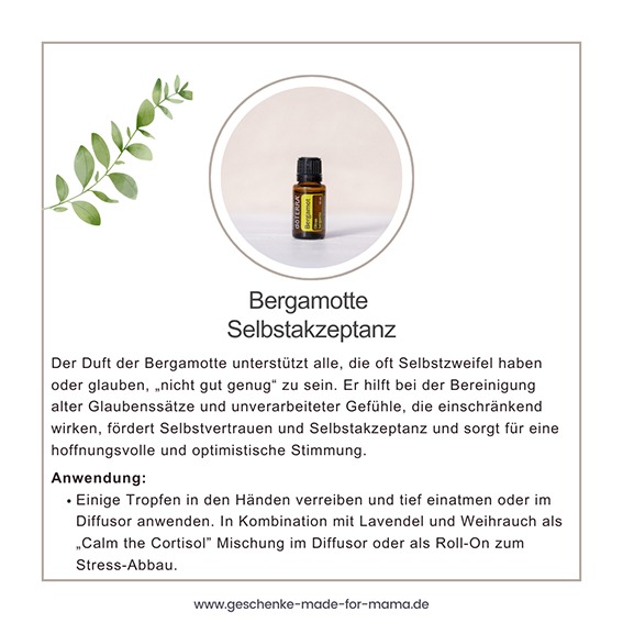 Bergamotte ätherisches Öl – Förderung von Selbstakzeptanz und innerem Gleichgewicht Flasche Bergamotte ätherisches Öl auf hellem Hintergrund, Symbol für Selbstakzeptanz, Selbstwertgefühl und emotionale Balance