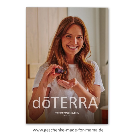 doTERRA Produktkatalog Ätherische Öle anwenden Shop Geschenke made for Mama doTERRA Produktkatalog 2025 – alle ätherischen Öle und Produkte von doTERRA entdecken. Inspiration für Anwendung, Wellness und natürliche Lebensfreude bei Geschenke made for Mama.