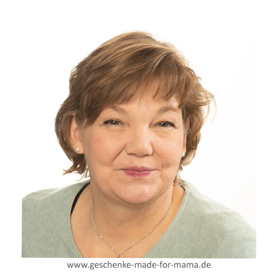 Porträt von Susanne Gebert, Gründerin von Geschenke made for Mama – Geschenkideen und ätherische Öle mit Herz